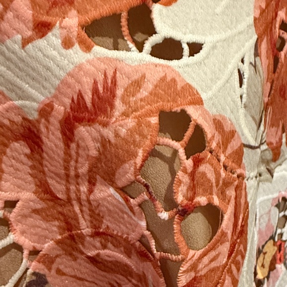 NWT Elliatt | Floral Lace Long Sleeve Dress eyelet embroidered embroidery - Picture 10 of 17